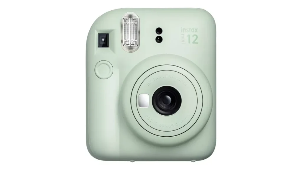 Instax Mini 12 da Fujifilm: Câmera Instantânea Verde Menta com Design Renovado – Fotografia Analógica para Momentos Especiais